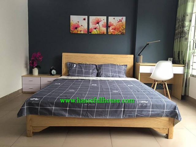 Serviced apartment with one bedroom, furnished, lift and full service