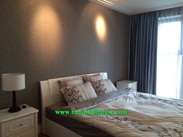 Hoang Thanh- 2 bedroom fully furnished apartment for lease
