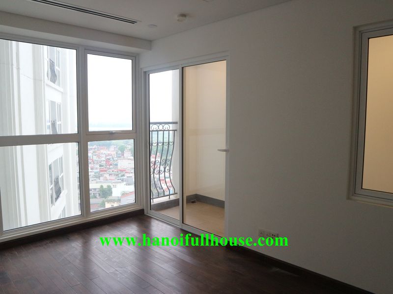High-class apartment in Yen Phu street, 3 bedrooms, basic furniture for long-term lease