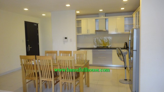 Cheap swimming pool 3 bedroom apartment in Richland Southern in Xuan Thuy street for lease