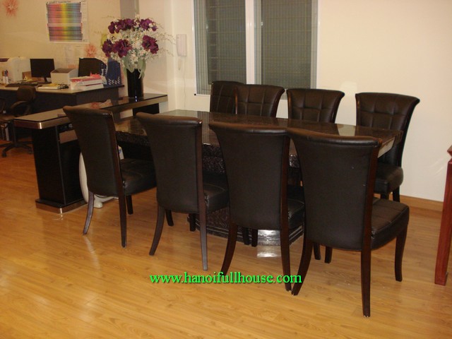In-expensive luxury serviced apartment with 3 bedroom, fully furnished in Ba Dinh dist, Ha Noi