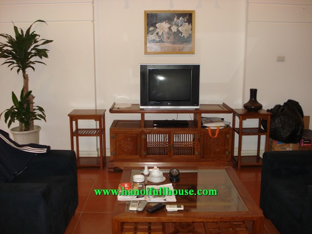 Luxury serviced apartment, fully furnished, Truc Bach lake view for rent