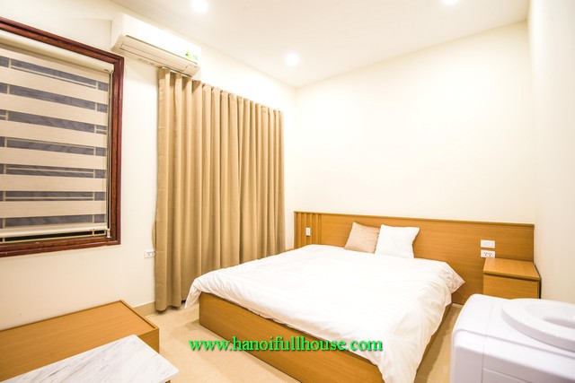 Good opportunity to rent the apartment with price 400$ in Ba Dinh dist, Full services