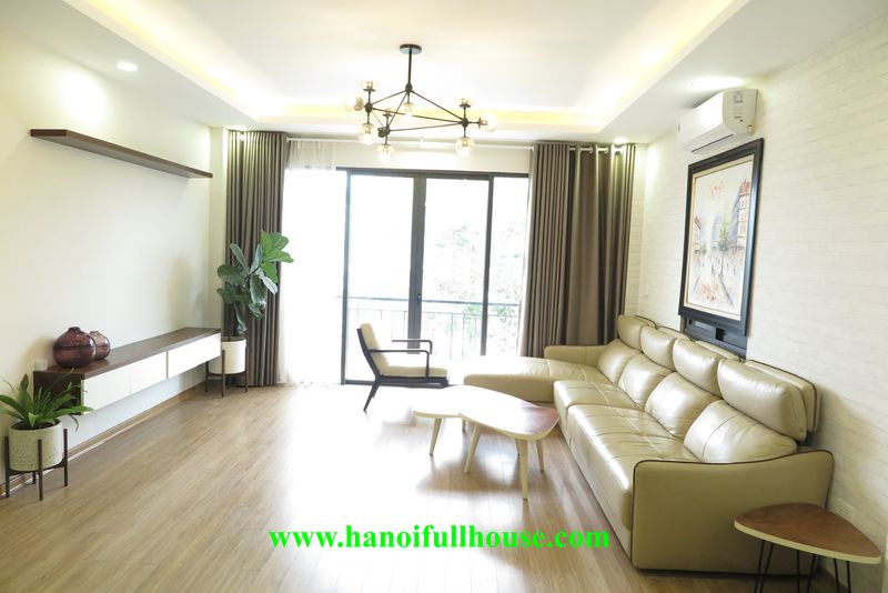 Big and brand new 02 bedrooms apartment in Nhat Chieu street opposite the west lake for lease