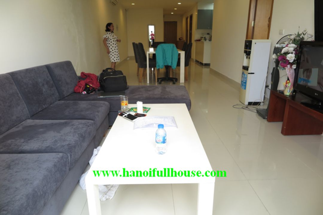 A big 2 bedrooms apartment in Xuan Dieu street for rent, the area is up to 110 sq m.
