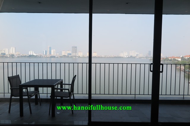 Luxurious service apartment with 4 bedrooms, amazing balcony, high quality furniture and equipment for rent.