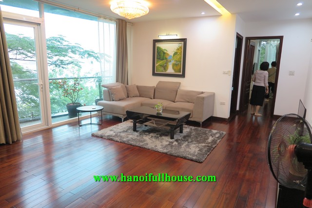 Lovely apartment on Trich Sai street, facing West lake, great decor for rent now.