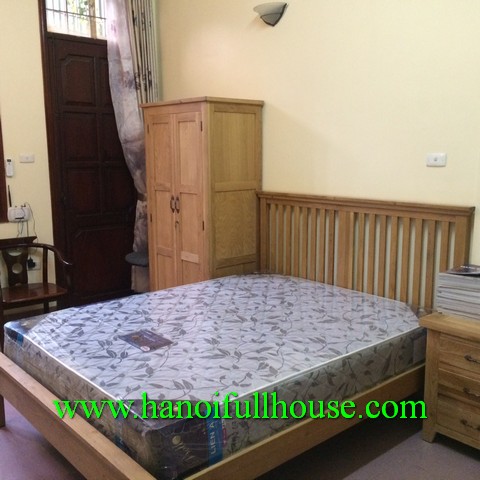 Super-cheap modern serviced apartment in Hai Ba Trung, Ha Noi for rent