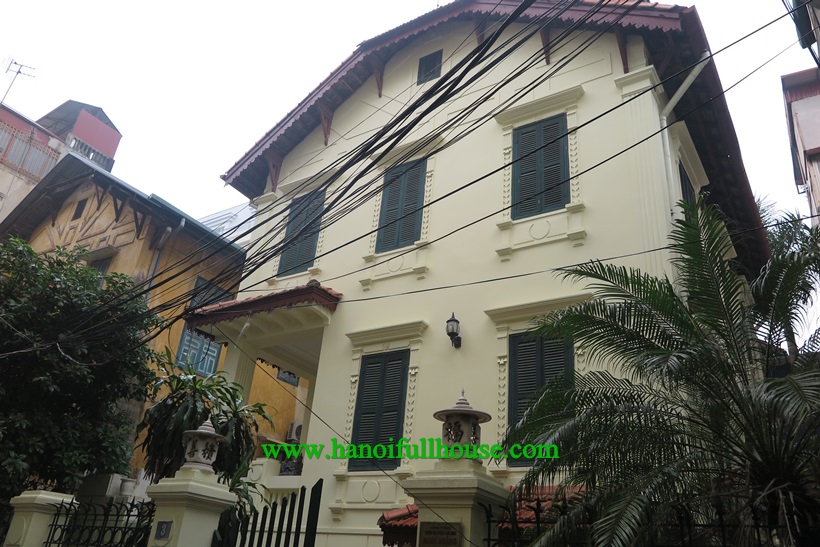 Furnished villa for rent in Hoan Kiem, 3 bedrooms and  garden. Villa has land 250m2, 3 floors