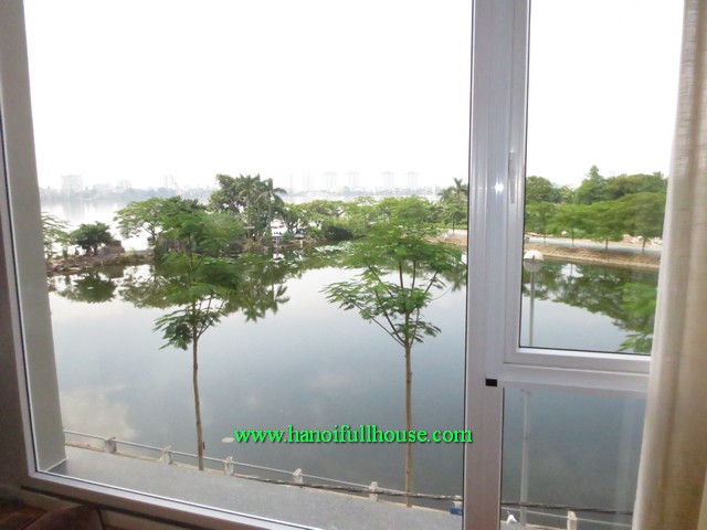 2 bedroom WestLake surface serviced apartment for rent in Dang Thai Mai street, Tay Ho 