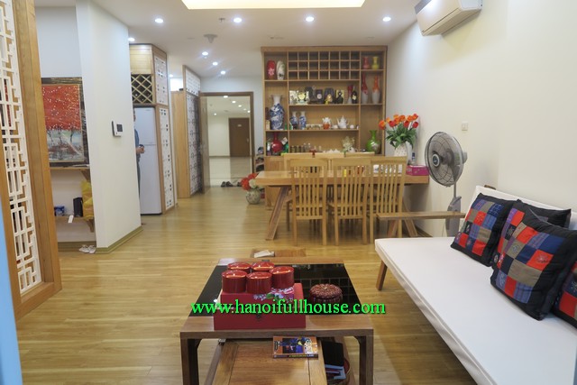 Modernly furnished 02 BRs 02 BTHs apartment in Vincom Nguyen Chi Thanh, Dong Da dist