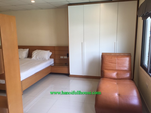 Booking an apartment rental with fully furnished and its close to Hoan Kiem lake 