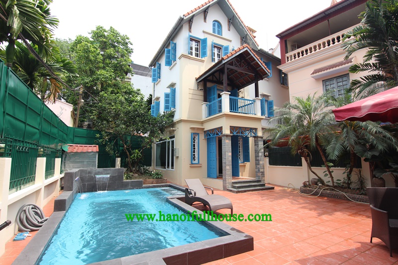A big court-yard villa with a swimming pool on To Ngoc Van str, Tay Ho for rent