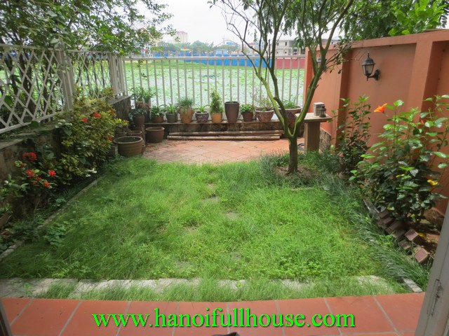 GARDEN HOUSE FOR RENT IN TAY HO DIST. 5 BEDROOM, WOODEN FLOOR, GARAGE, MODERN KITCHEN