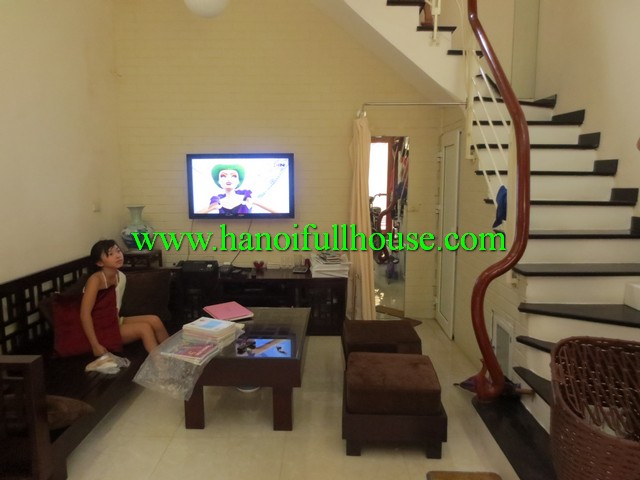 MODERN HOUSE NEARBY WEST LAKE FOR RENT. 2 BEDROOMS, 2 BATHROOMS, FULLY FURNISHED