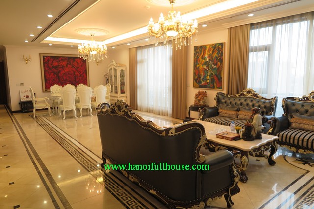 Hanoi central luxury 3 bedroom apartment with size of 300 m2, well designed and near Hoan Kiem lake