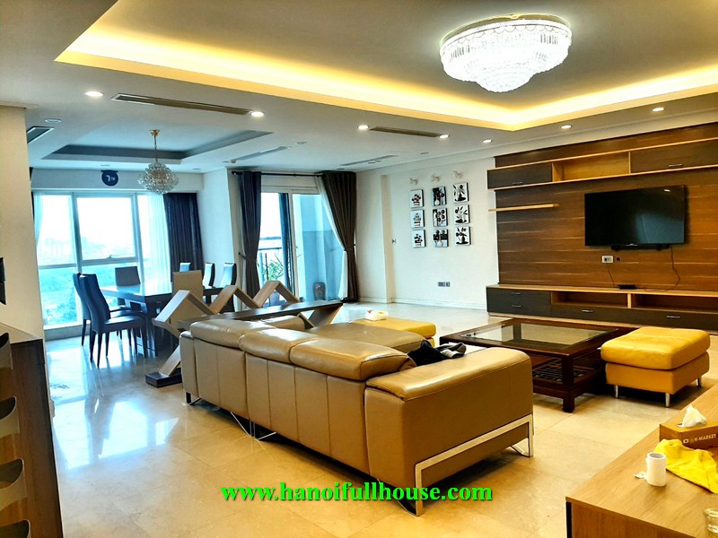 Rent a big luxury condominium with 267 m2 at L2 ciputra Tay Ho-Ha Noi