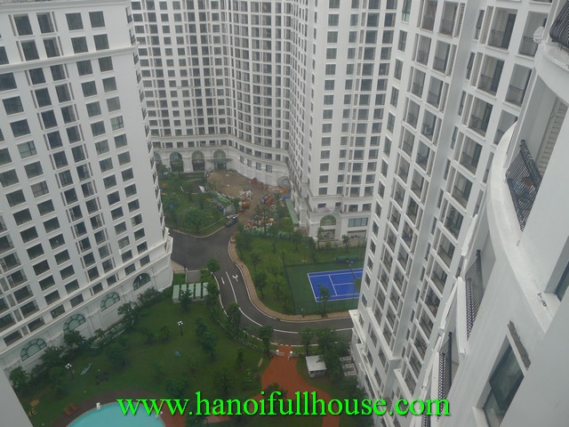 A nice apartment in Royal City Hanoi for rent. Large apartment with 3 bedrooms, wooden floor