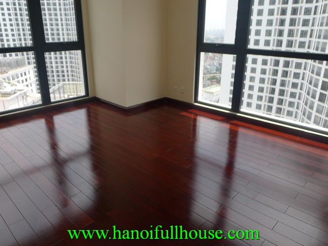 3 bedroom apartment in Royal City Nguyen Trai, Thanh Xuan, Ha Noi for rent