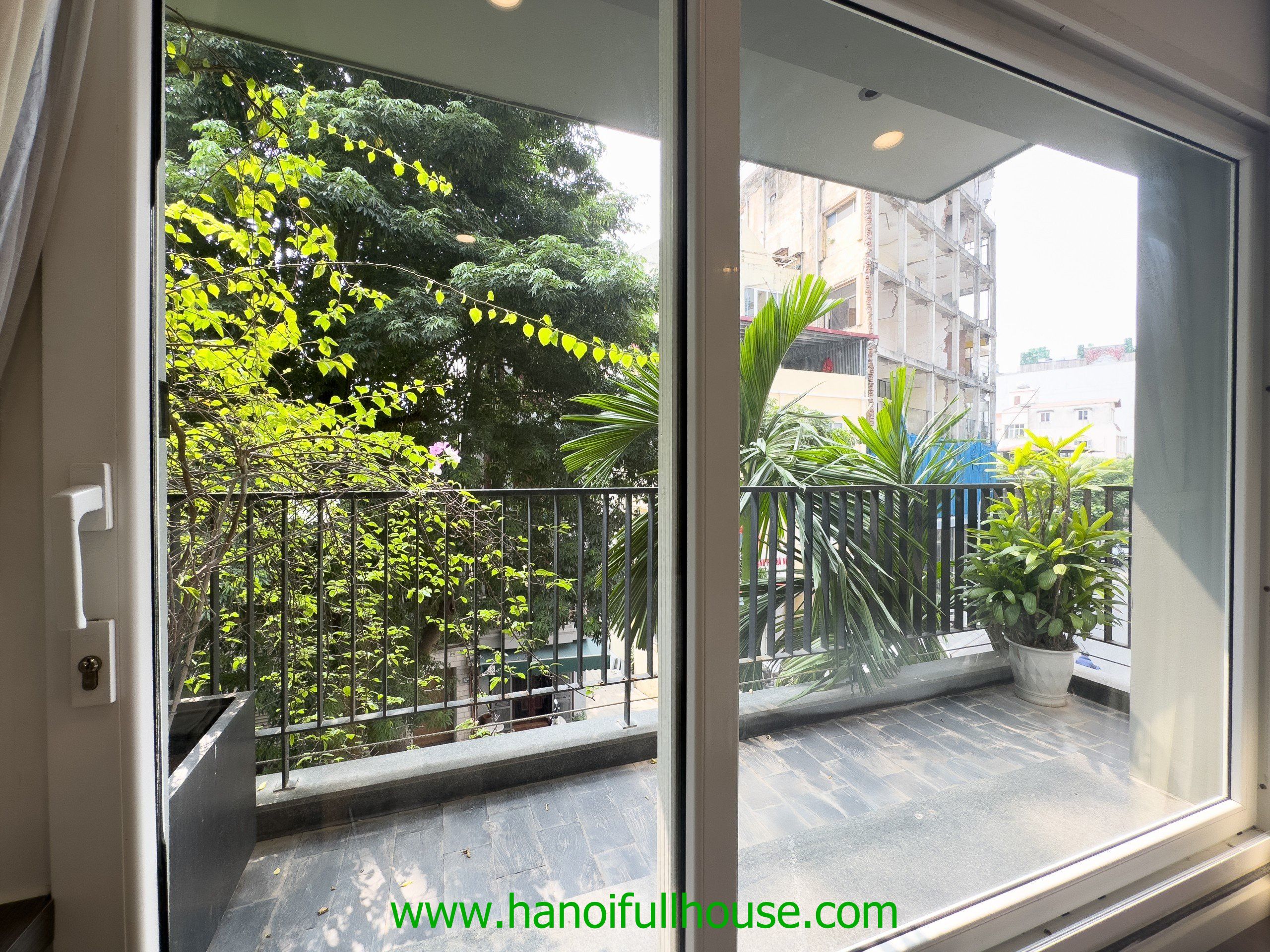 For rent nice and modern apartment with one bedroom in Tay Ho