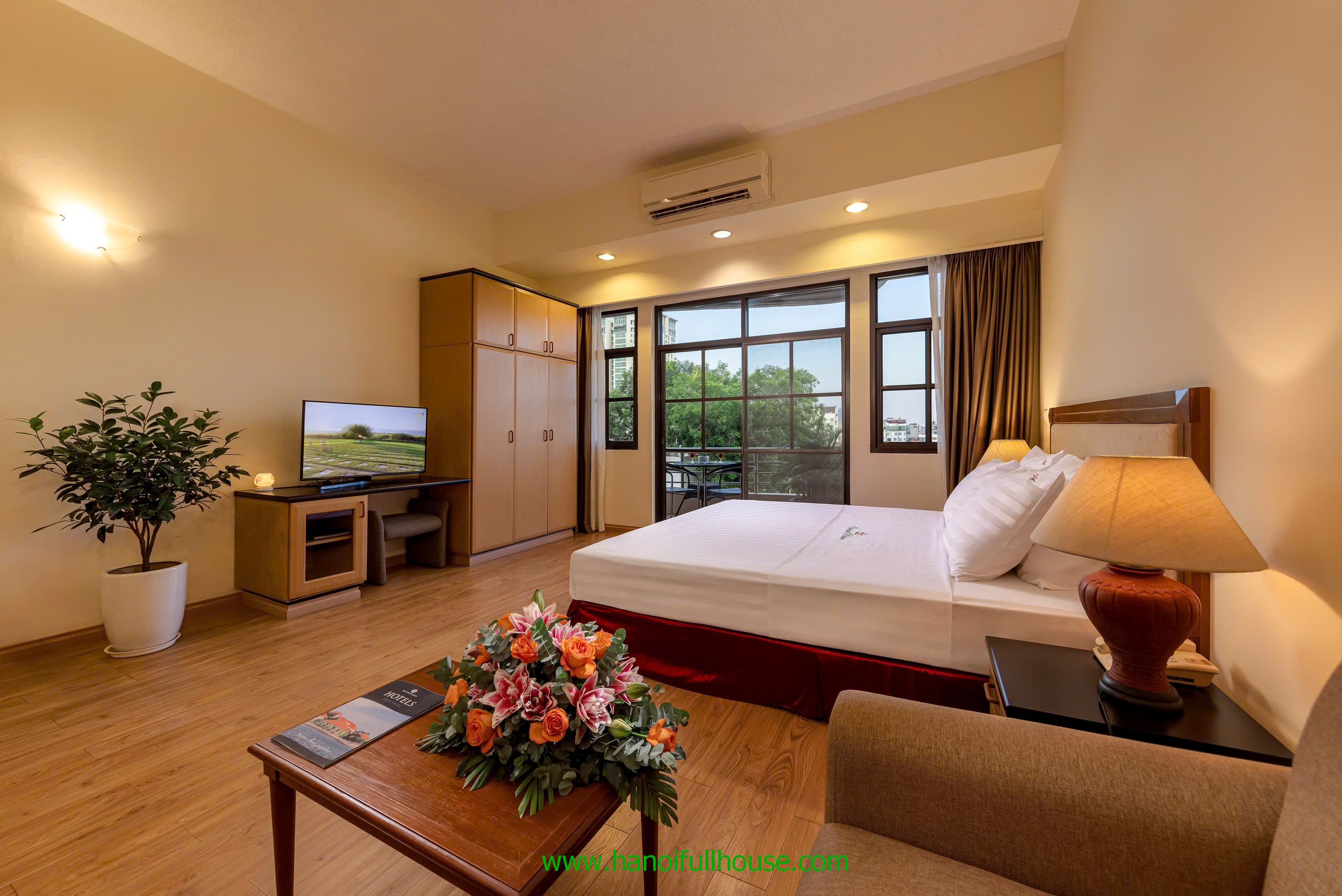 Cozy one bedroom apartment with professional service in Tay Ho