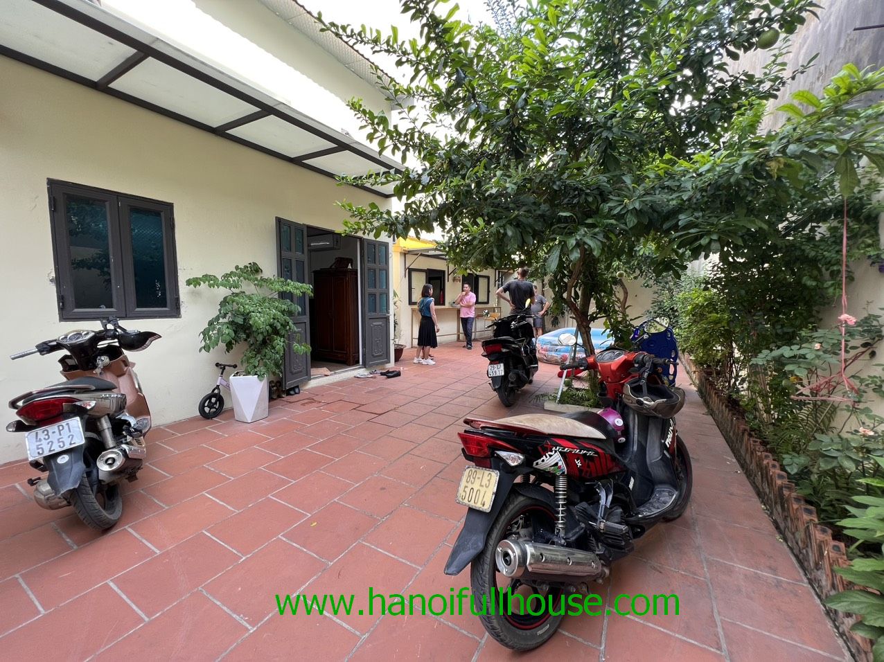 170-sqm 3-BR house with large front yard in Long Bien district