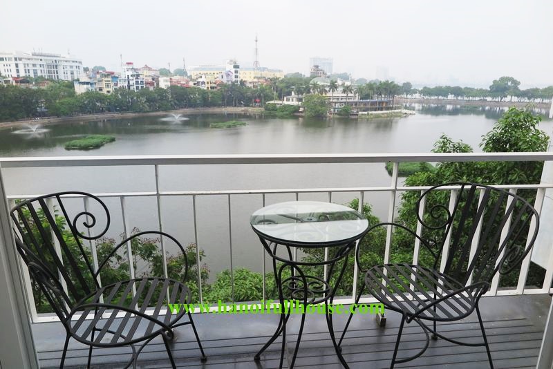 The Duplex apartment on top floor overlooking to Lakeview in Truc Bach area for rent