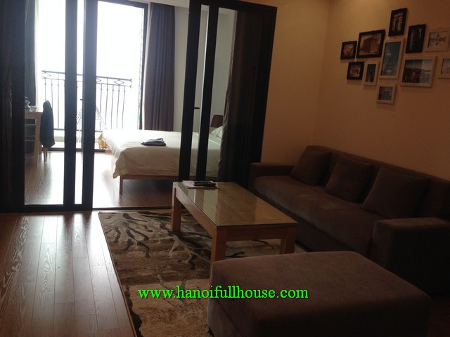 Royal City 72A Nguyen Trai - Luxury one-bedroom apartment with a balcony for rent 