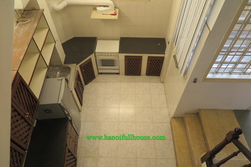 Good house with three bedroom, 4wc, furnished in Hanoi center for lease