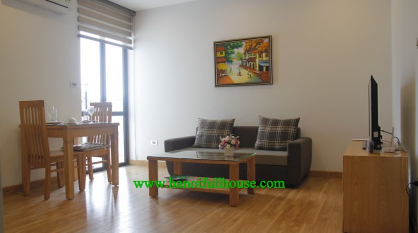 One bedroom apartment for rent near Pham Huy Thong lake