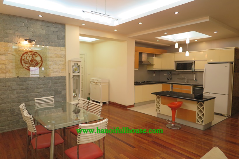 3 bedroom apartment for rent in 57 Lang Ha Building