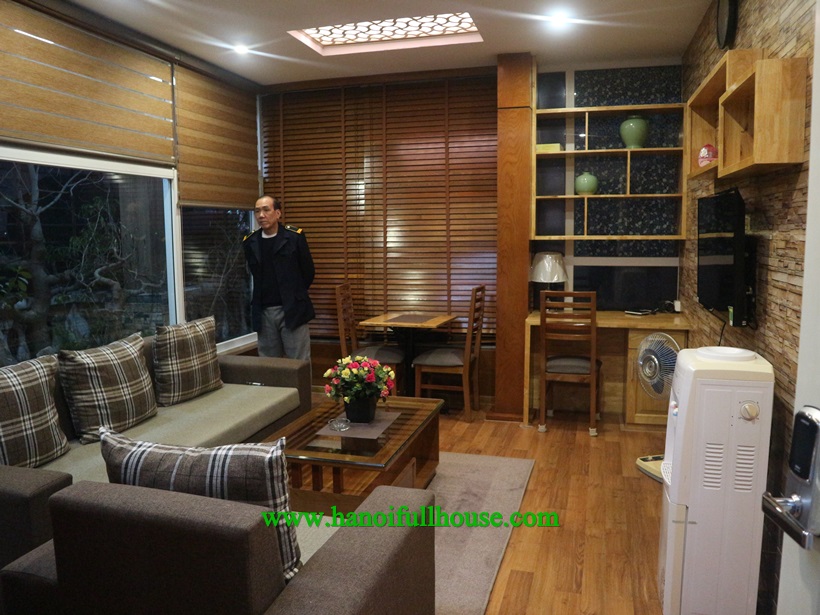 One bedroom modern full furnishing apartment on Lang Ha street
