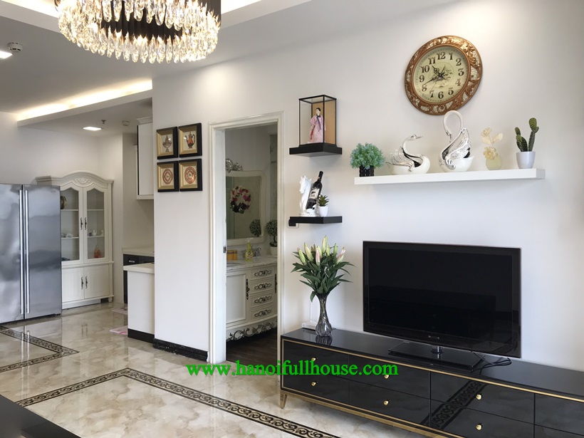 Luxurious and modern apartment for rent in Royal city