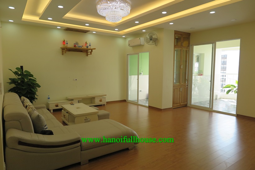 3 bedroom apartment with big balcony for rent in 71 Nguyen Chi Thanh Building 127 sqm