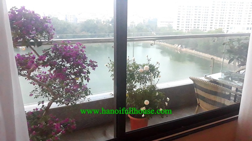 Lake view apartment on Kim Ma street,Ba Dinh dist,Ha Noi