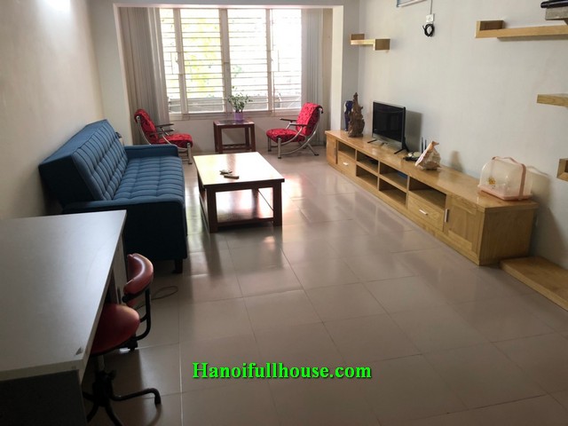 Good apartment with a mezzanine in Hai Ba Trung for rent, $500/month