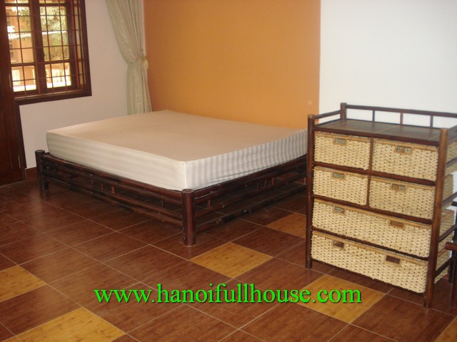 Nice house for family or teacher rent in Ly Nam De street, Hoan Kiem dist, Ha Noi