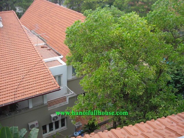 Ha Noi house rental 5 bedroom, 5 bathrooms, fully furnished, wooden floor in Dang Thai Mai street, Tay Ho district