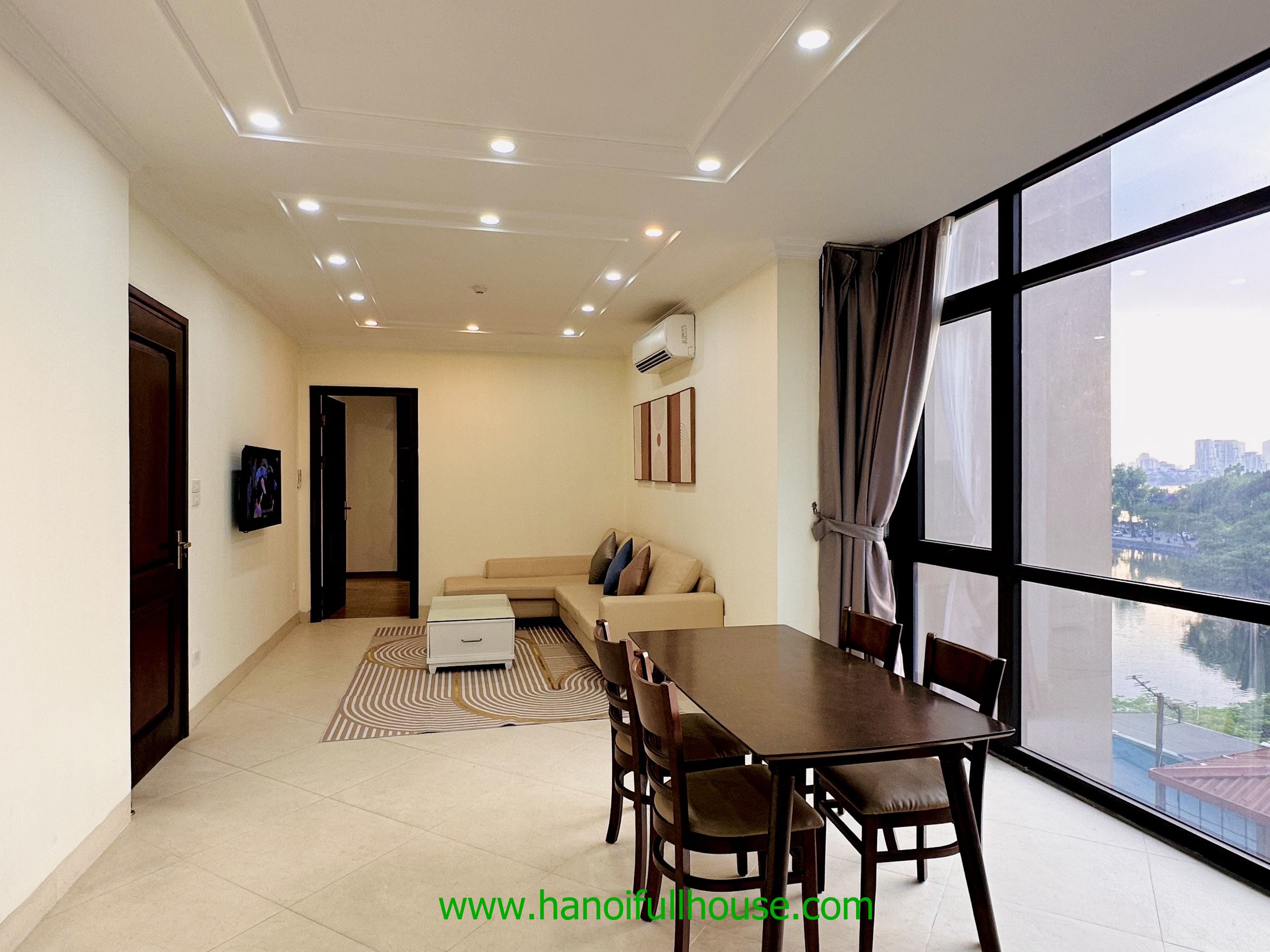 Căn hộ 2 phòng ngủ, đủ đồ, nhiều ánh snags cho thuê