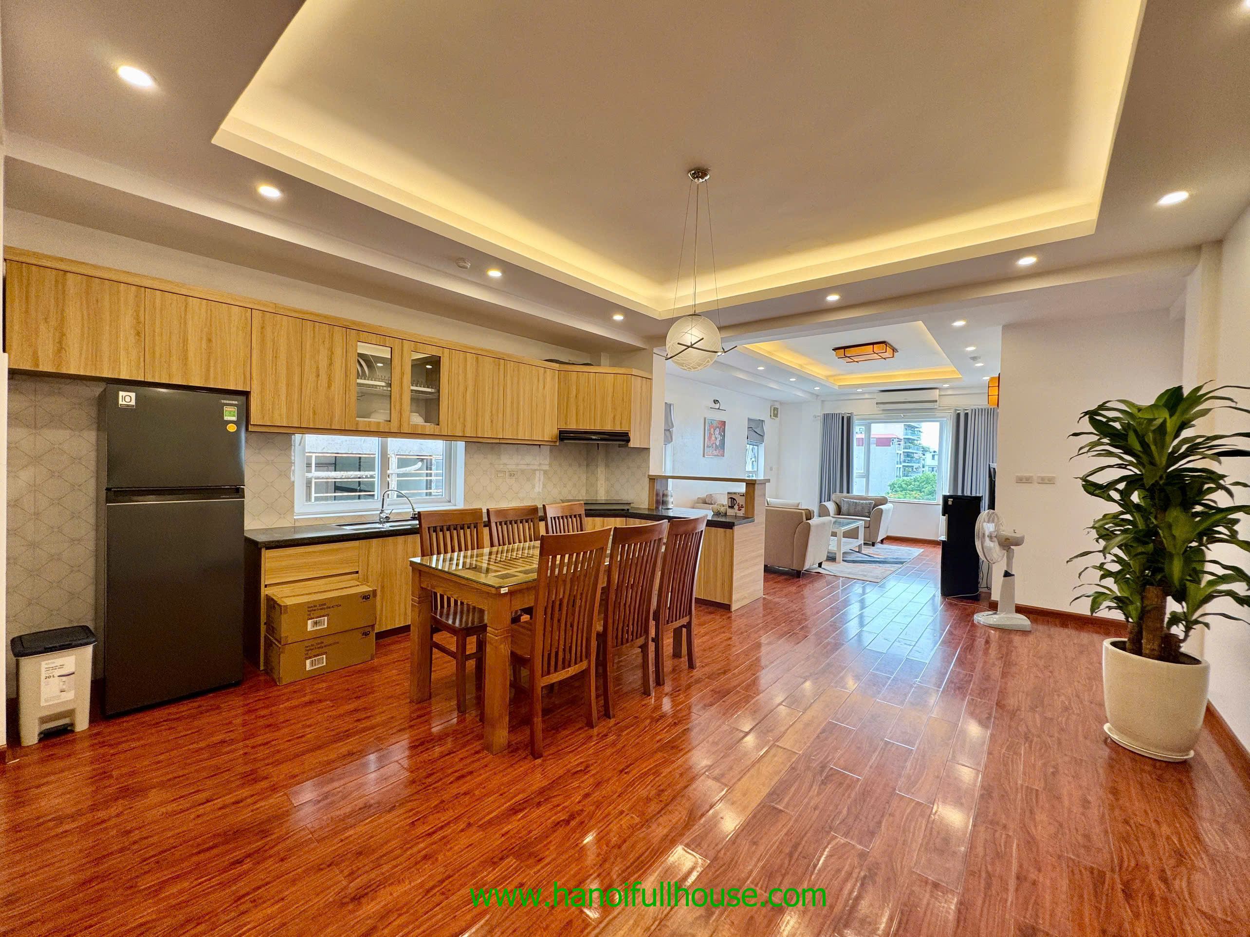 2 bedroom apartment with lots of light, full furnished in Tay Ho for rent