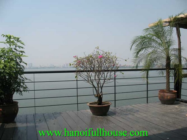 Facing west lake view serviced apartment with 2 bedrooms for rent in Tay Ho dist, Ha Noi