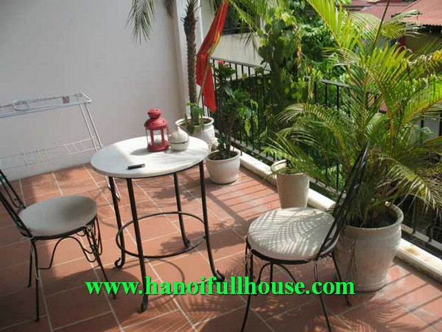 Truc bach apartment, 2 bedroom, modern furniture, nice balcony