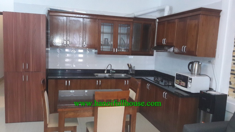 Cheap apartment in quiet lane in Au Co street, 1 bedroom, 1 modern bathroom for rent.