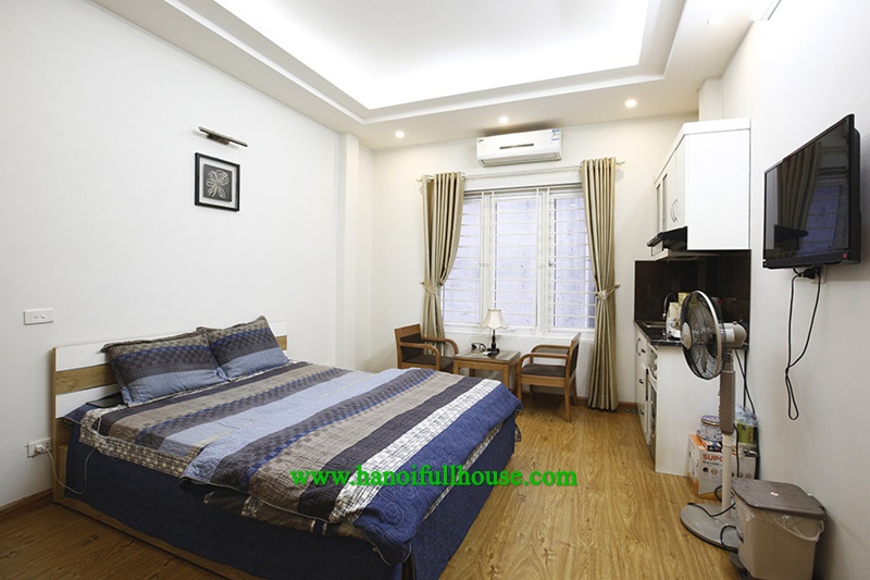 Cho thuê căn hộ dịch vụ 2 phòng ngủ, giá rẻ tại Ba Đình
