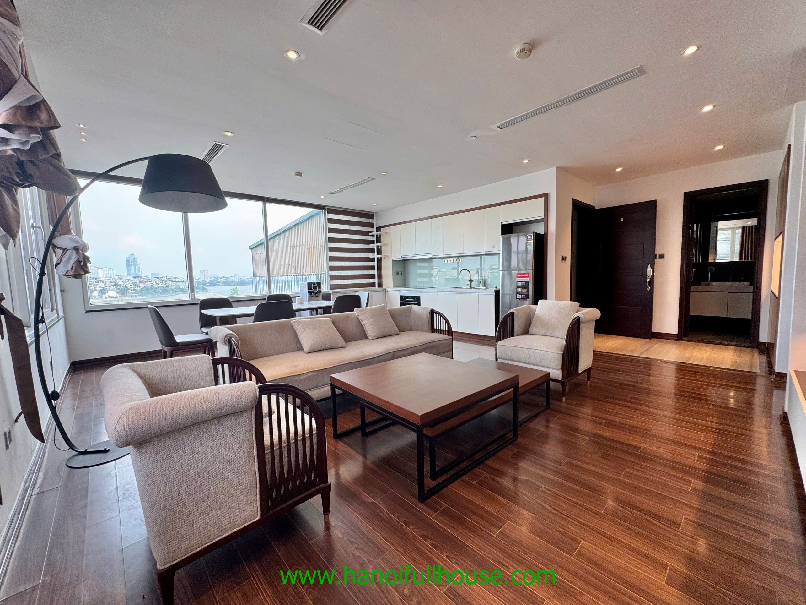 Serviced apartment with 2 bedrooms, lake view on Tu Hoa str