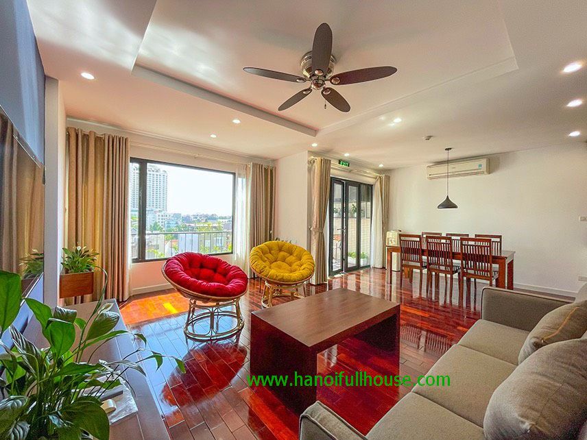 Furnished apartment with 2 bedrooms in Tay Ho dist for rent