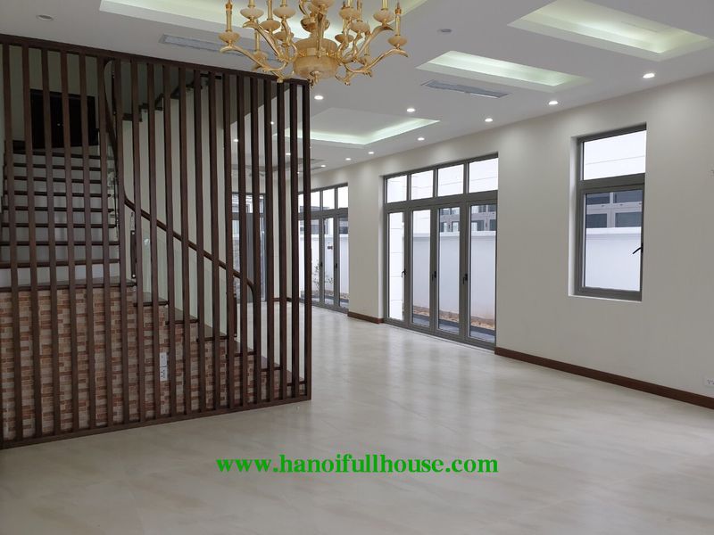 Cho thuê biệt thự hoàn toàn mới, phong cách hiện đại tại Vinhome Riverside - Long Biên