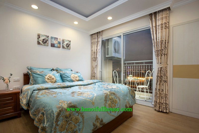 Cho thuê căn góc 2 phòng ngủ mới tinh đầy đủ nội thất tại tòa 174 Lạc Long Quân Oriental Westlake