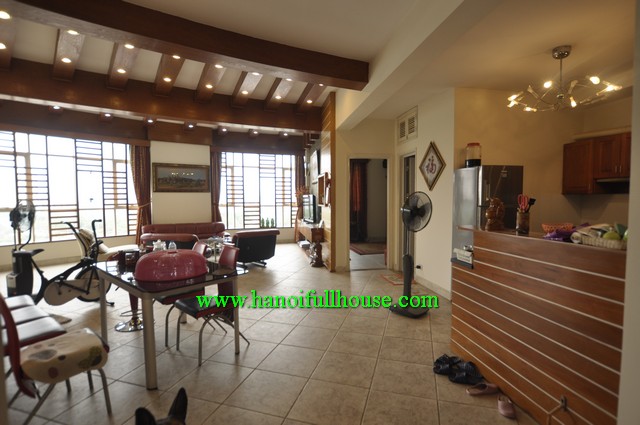 Three bedroom apartment in Sunrise Building on Tran Thai Tong street, Cau Giay dist for rent