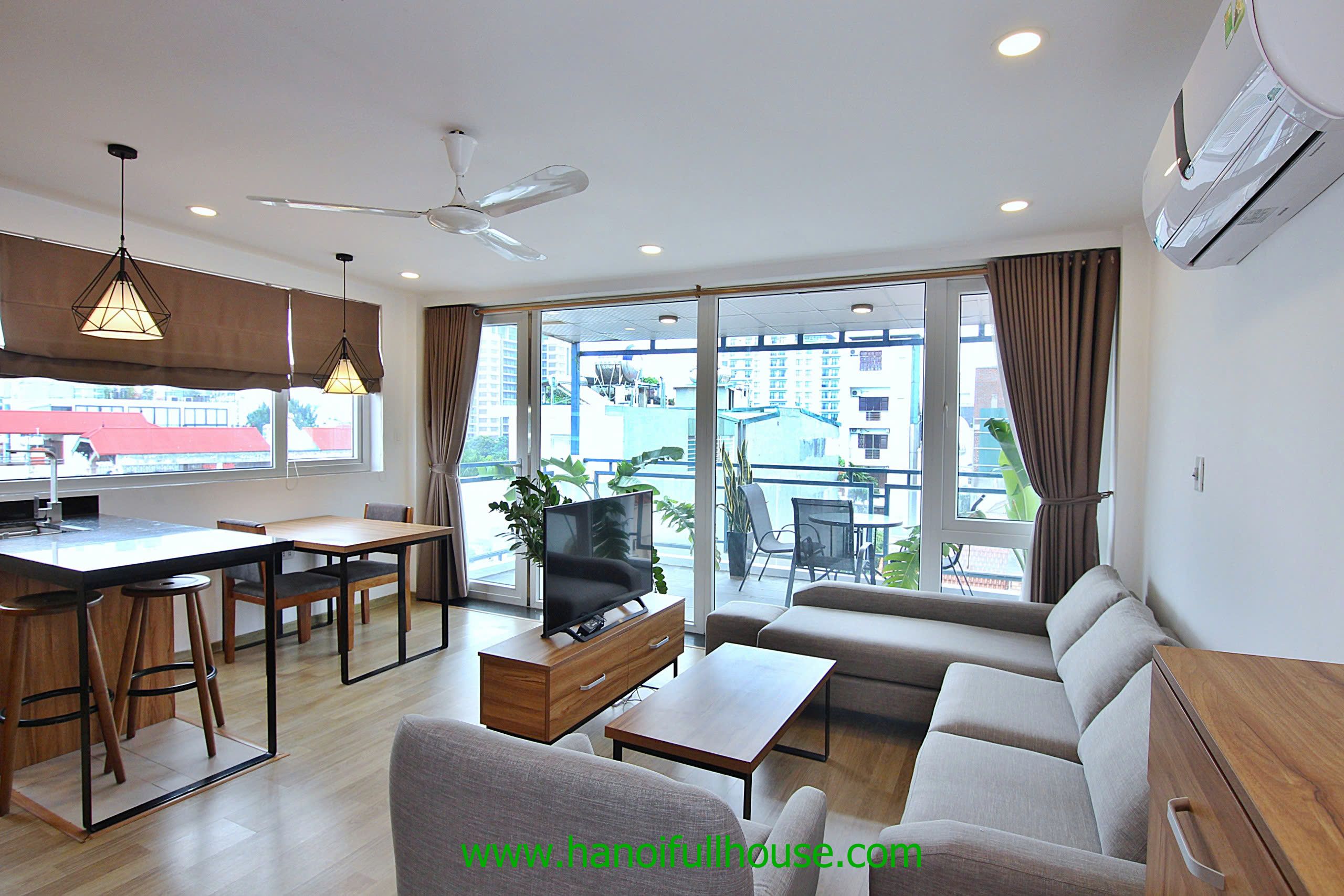 Nice apartment with big balcony and 2 bedrooms on Dang Thai Mai str